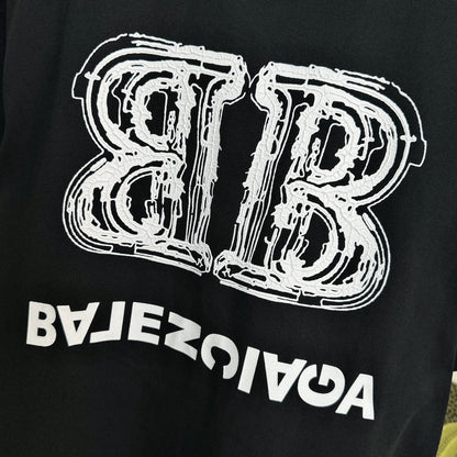 T-shirt imprimé lettres inversées double B