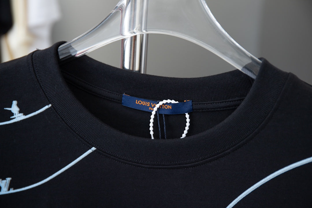 T-shirt imprimé motifs linéaires