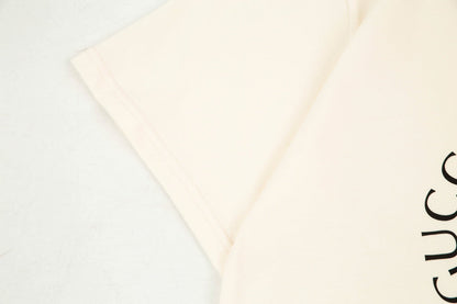 T-shirt beige à imprimé classique